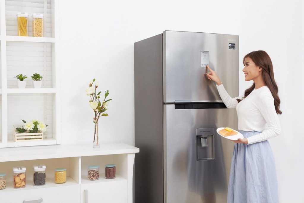 Bắt bệnh tủ lạnh bị rò điện chỉ trong 5 phút